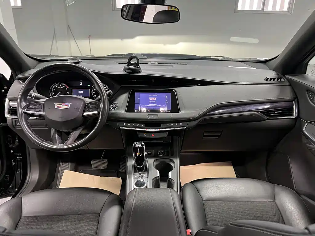 Cadillac XT4 — миниатюра 6