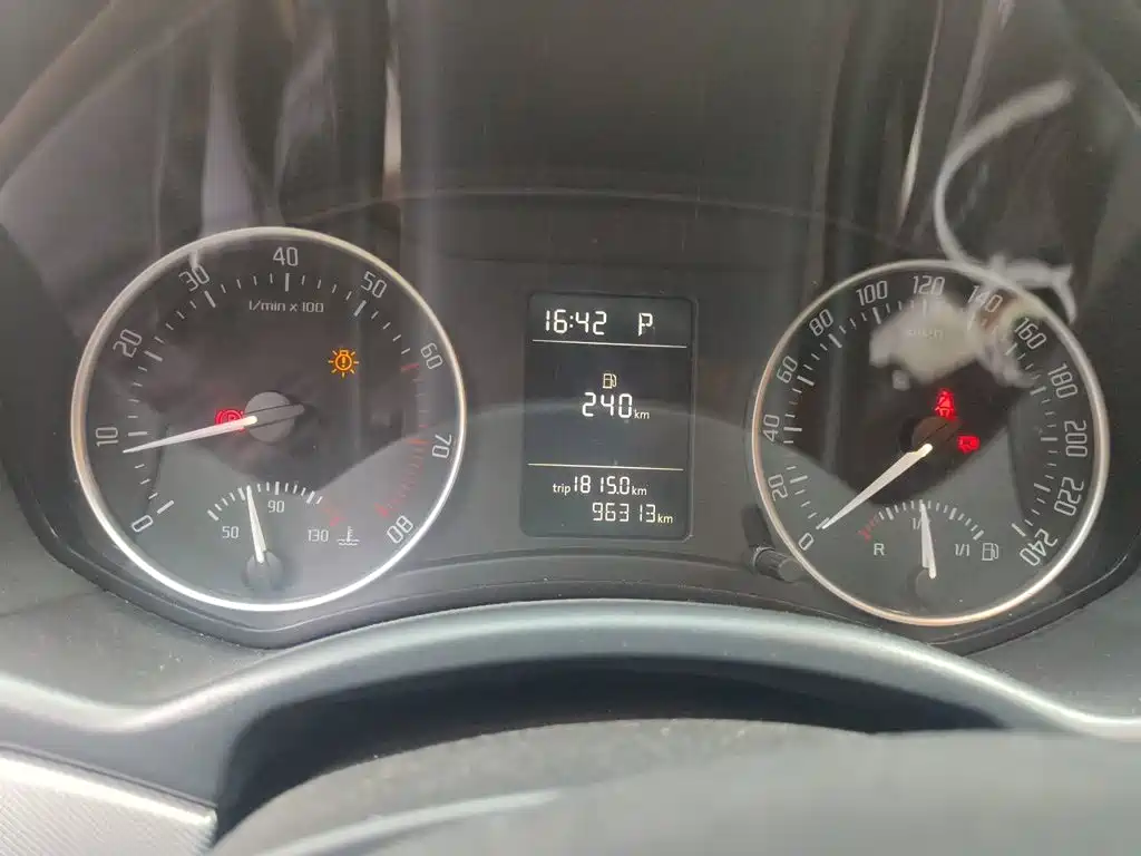 Skoda Octavia — миниатюра 12