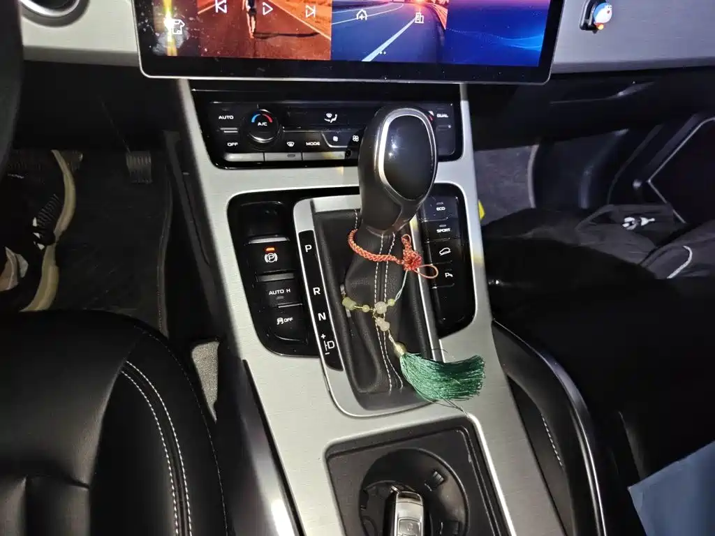 Geely Boyue — миниатюра 10