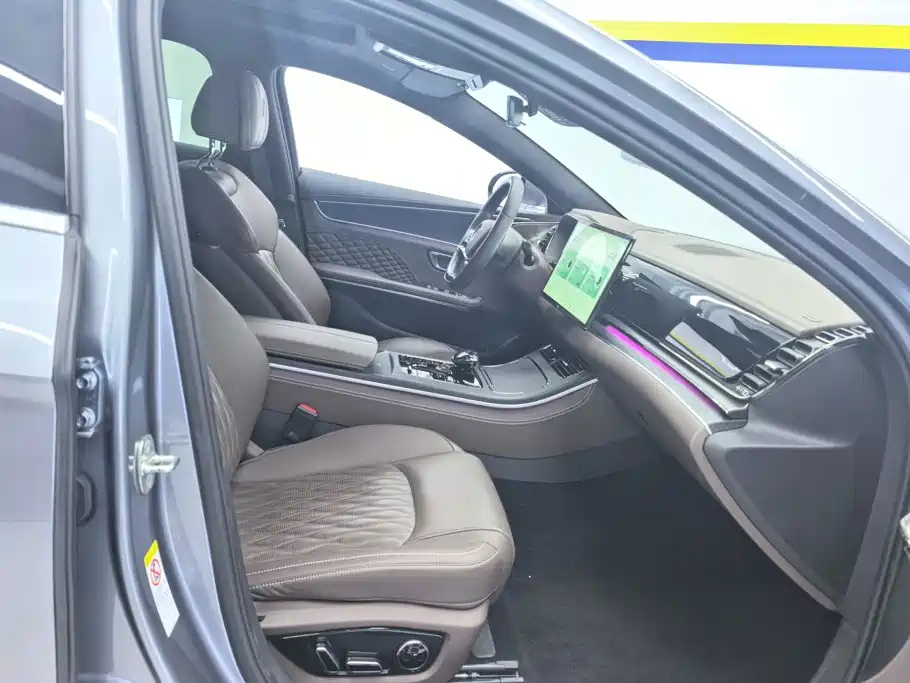 BYD Han — миниатюра 8