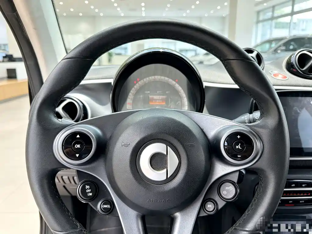 smart Smart Fortwo — миниатюра 9