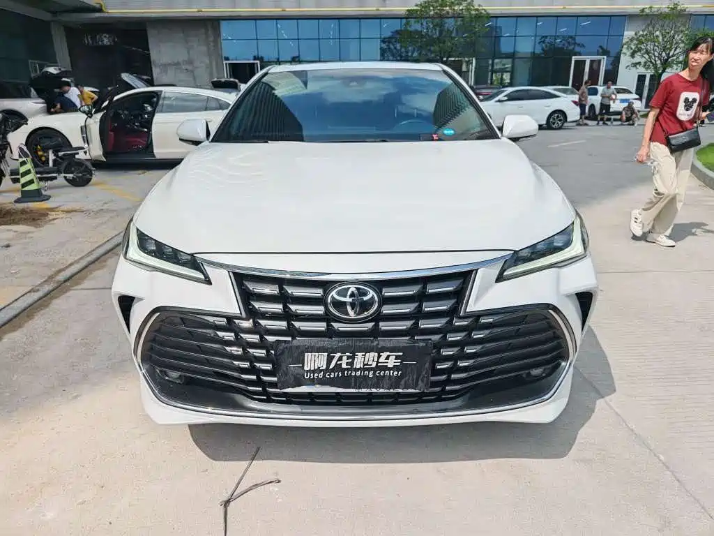 Toyota Avalon — миниатюра 2