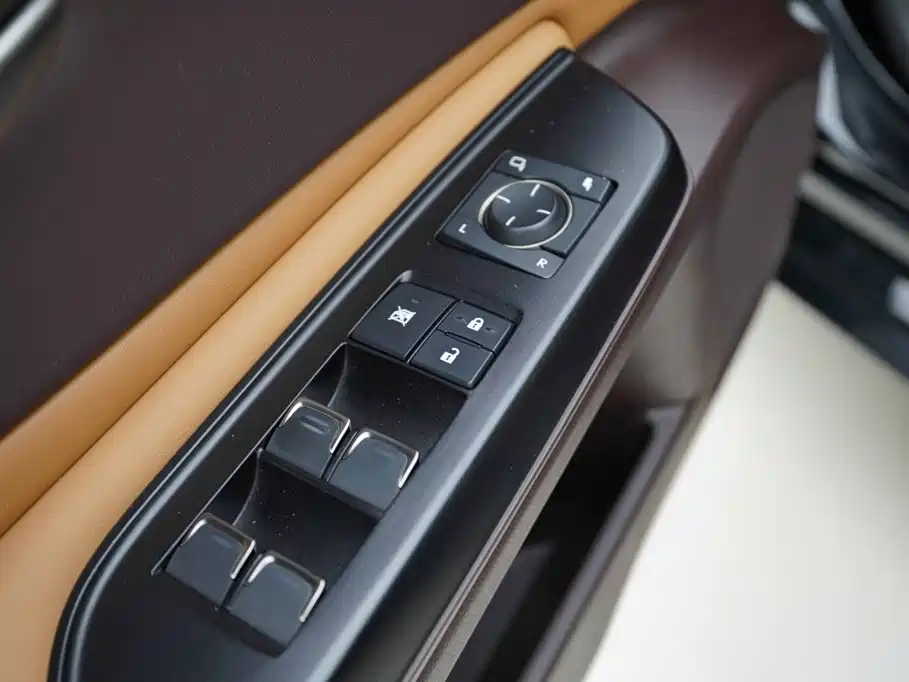 Lexus ES — миниатюра 10