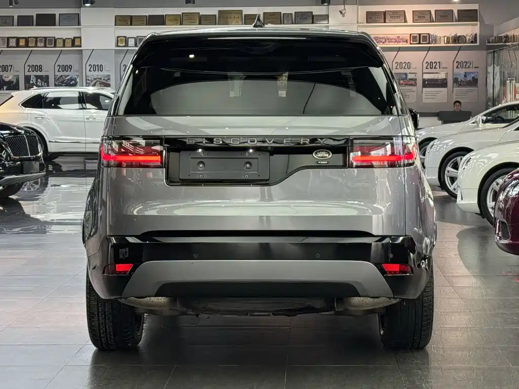 Land Rover Discovery 2021 360PS R-Dynamic S