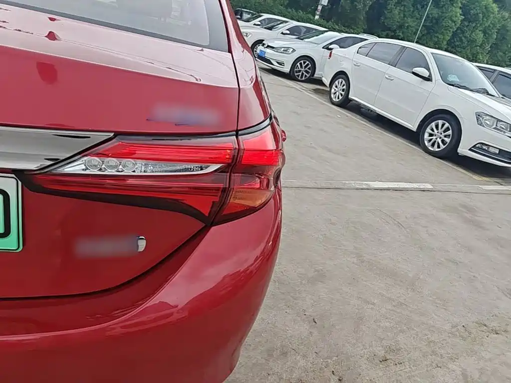 Toyota Levin Twin Engine E+ — миниатюра 8
