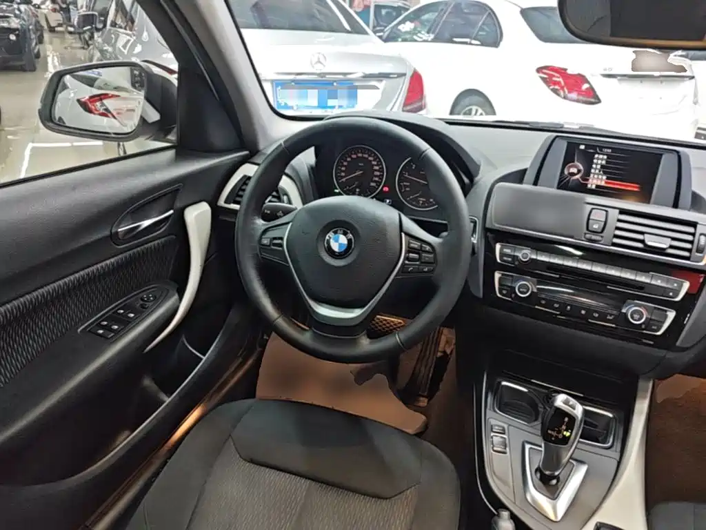 BMW 1 Series (Import) — миниатюра 11
