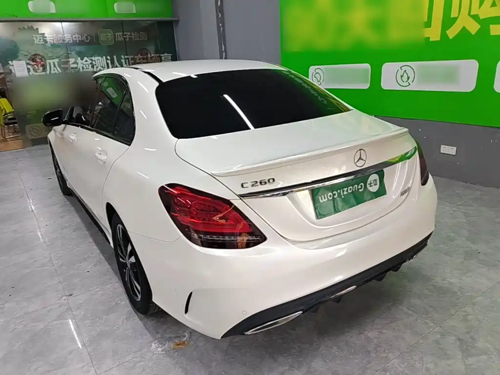 Mercedes-Benz C-Class — миниатюра 5