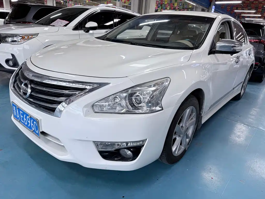 Купить Nissan Teana