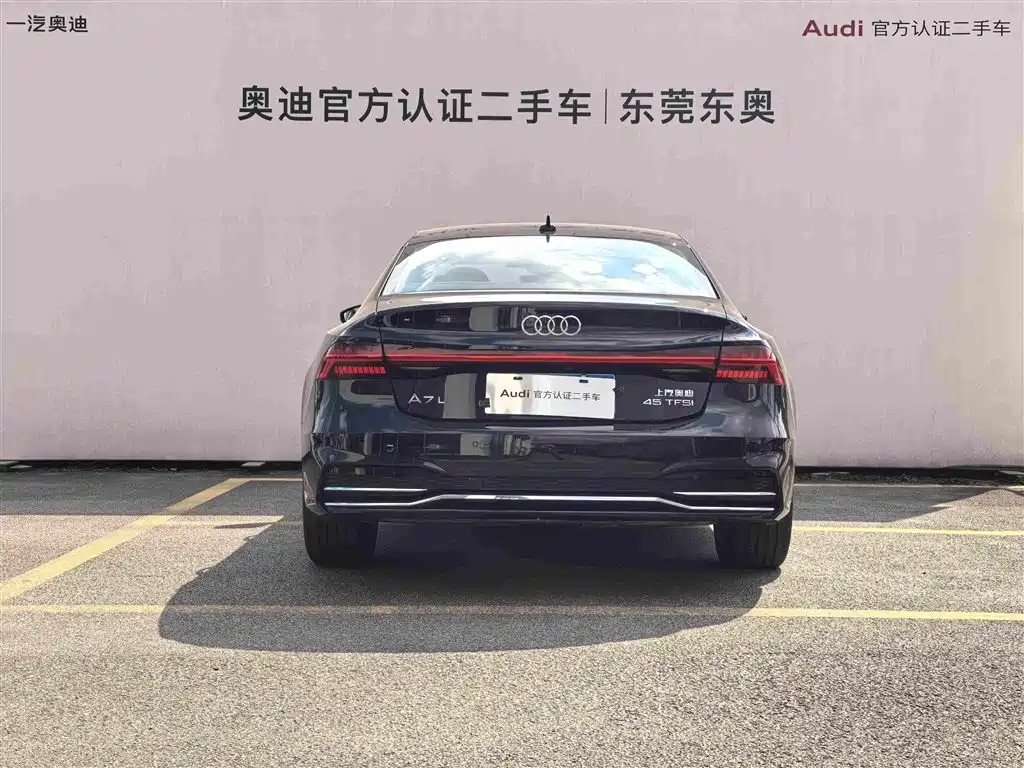 Audi A7L — миниатюра 5