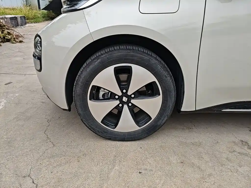 Baojun Yunduo — миниатюра 23