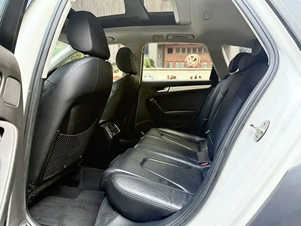 Audi A4 (Import) — миниатюра 7
