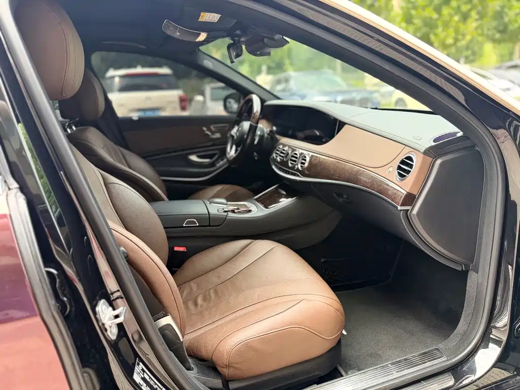 Mercedes-Benz S-Class — миниатюра 12