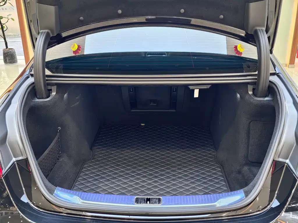 MERCEDES-BENZ MAYBACH S CLASS