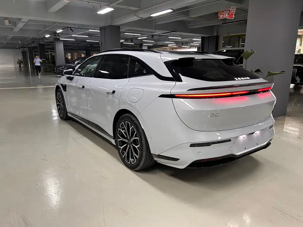 Zeekr Крайний Криптон 007 GT — миниатюра 4