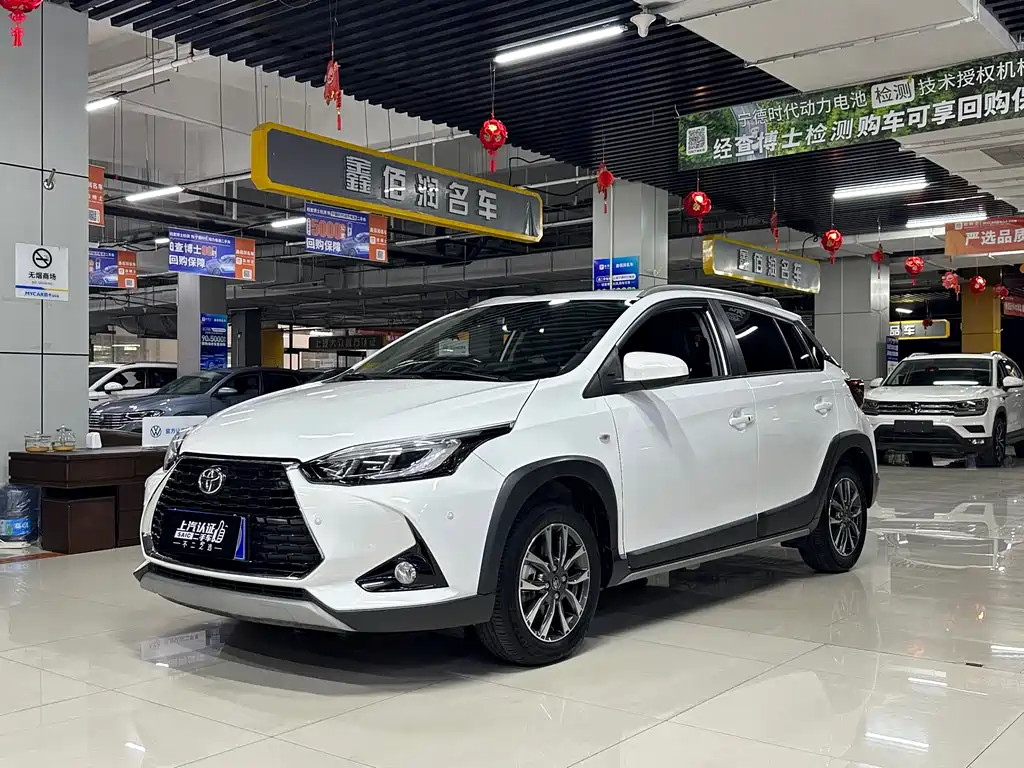 Купить Toyota Yaris L