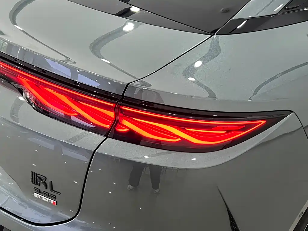 BYD Han L 2025 DM-p Flagship