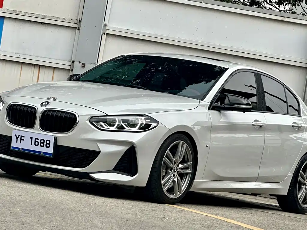 BMW 1 Series 2019