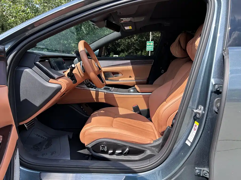 BYD Хань Ли — миниатюра 4