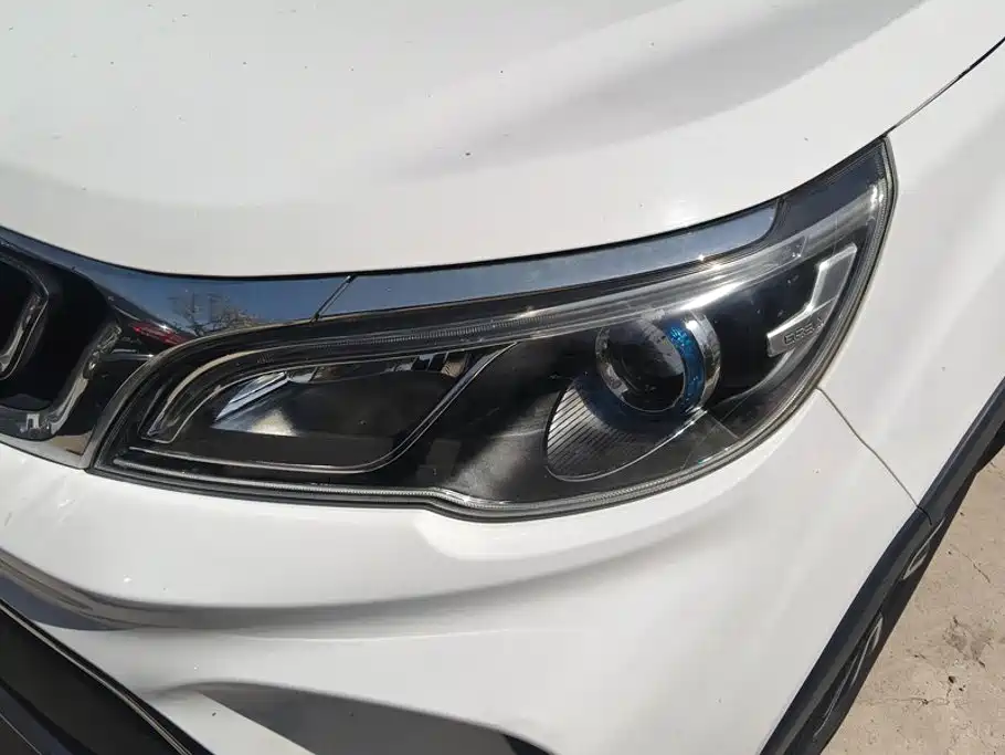 Geely Vision X3 — миниатюра 5