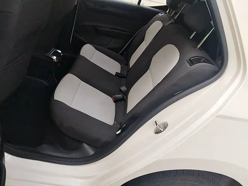 Skoda Fabia — миниатюра 17