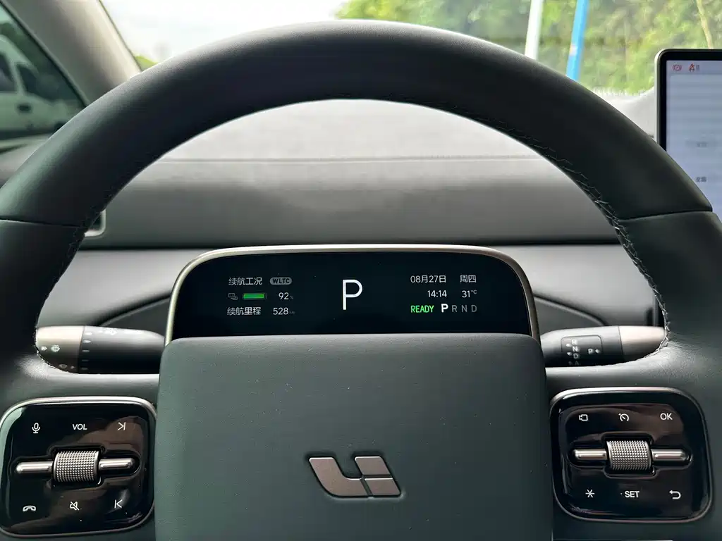 Li Auto Li MEGA — миниатюра 9