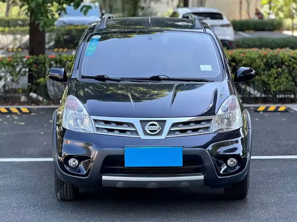 Nissan Livina — миниатюра 3