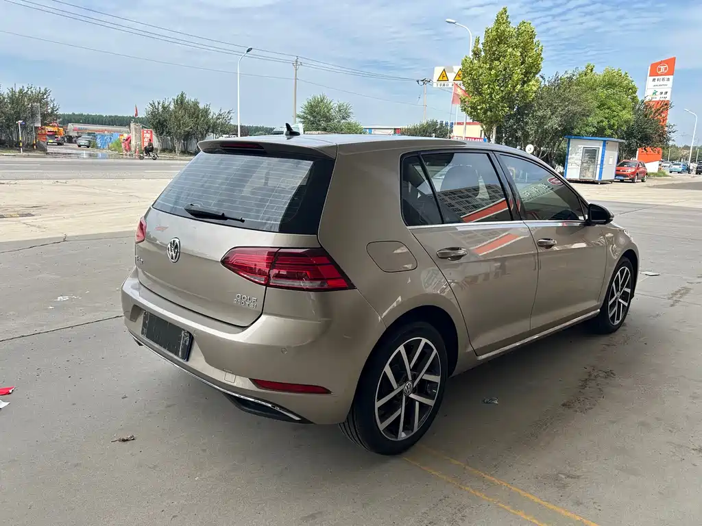 Volkswagen Golf — миниатюра 14