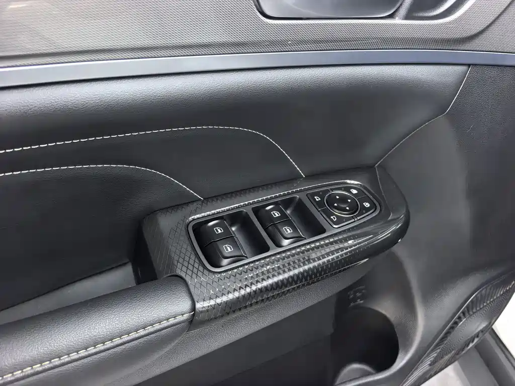 Haval M6 — миниатюра 16