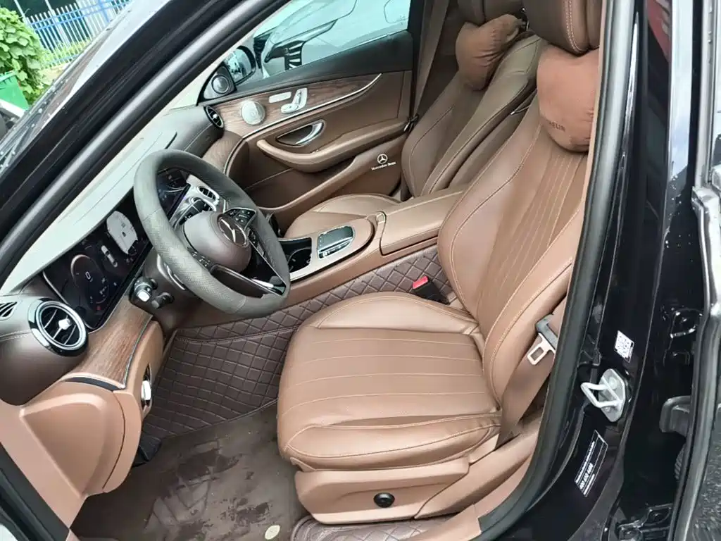 Mercedes-Benz E-Class — миниатюра 15