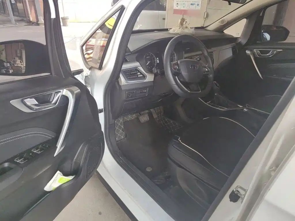 Geely Vision X3 — миниатюра 14