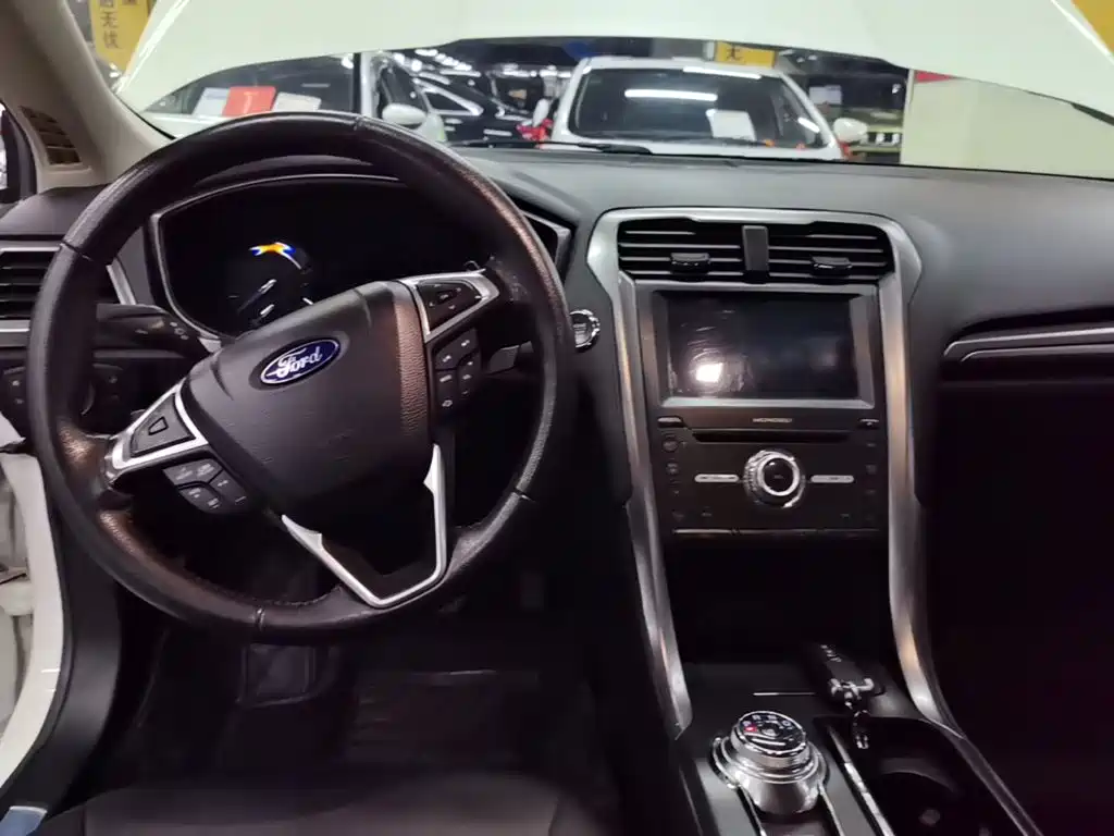 Ford Mondeo — миниатюра 10