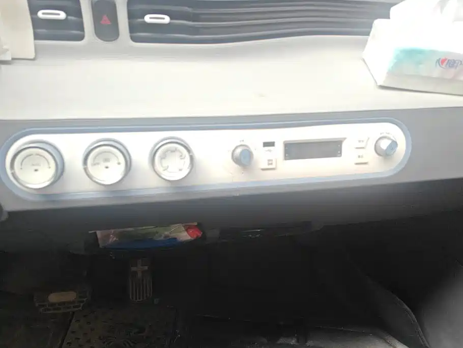 Wuling MINIEV — миниатюра 13