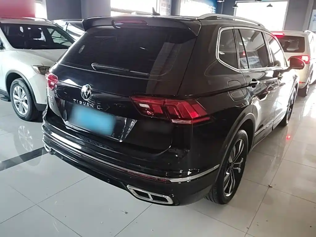 Volkswagen Tiguan L — миниатюра 7