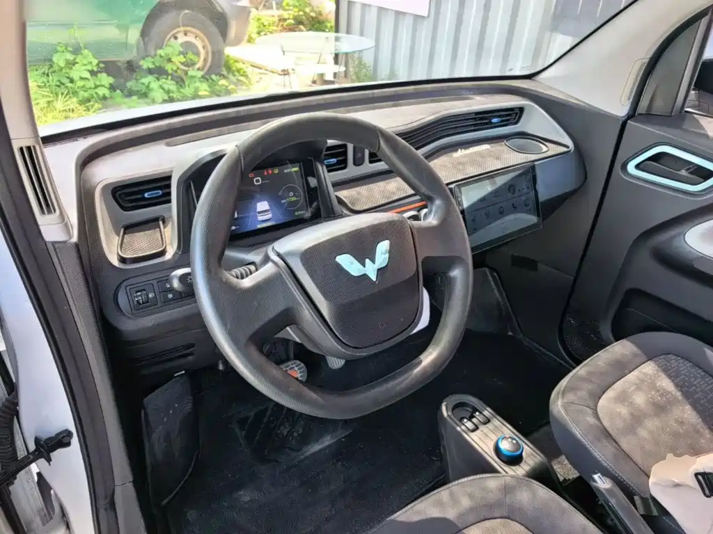 Wuling MINIEV — миниатюра 10