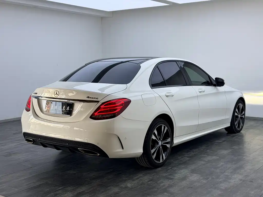 Mercedes-Benz C-Class — миниатюра 7