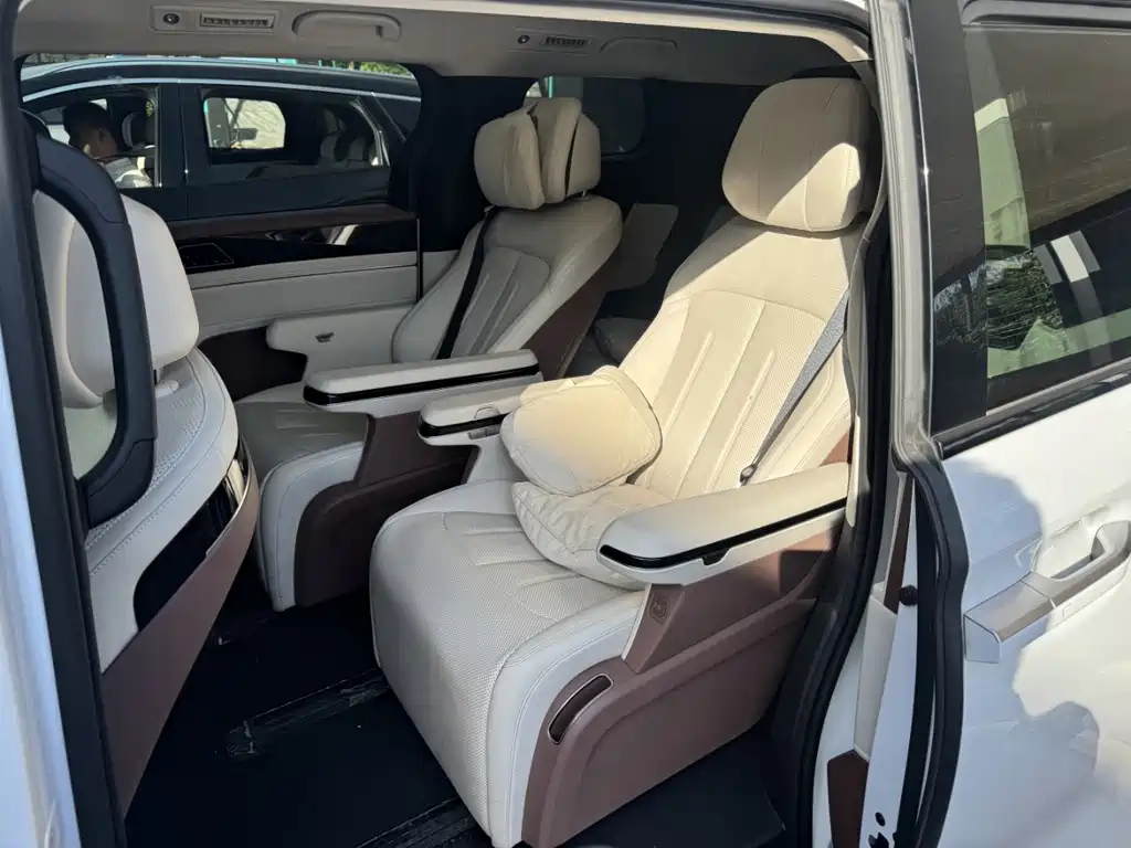 BYD Xia — миниатюра 3
