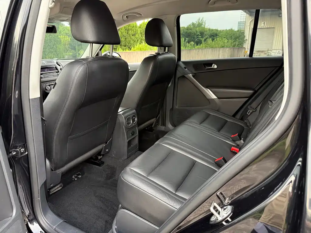 Volkswagen Tiguan — миниатюра 11