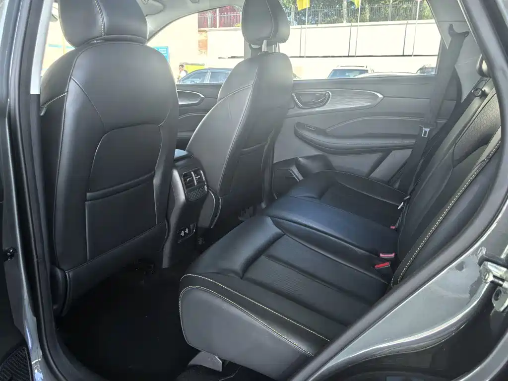 Roewe RX5 — миниатюра 13