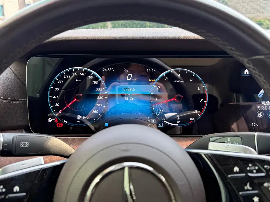 Mercedes-Benz E-Class — миниатюра 10