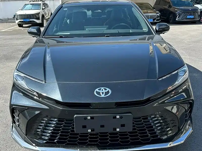 Toyota Camry 2026 2.0HE Elite