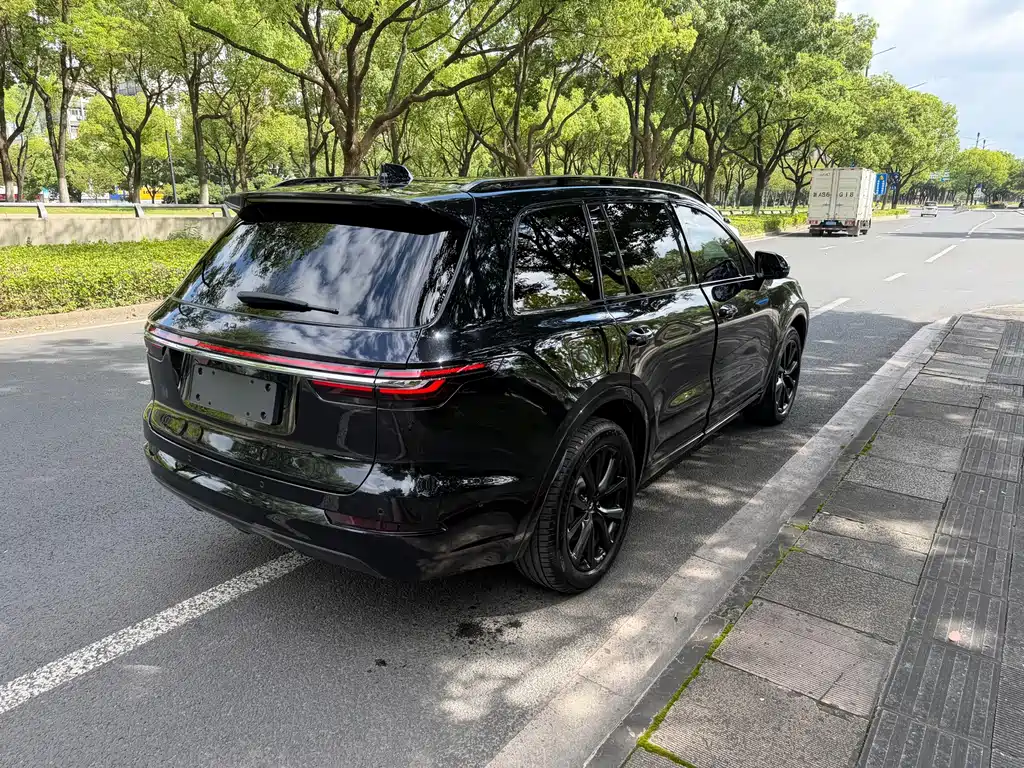 Li Auto Li ONE — миниатюра 9