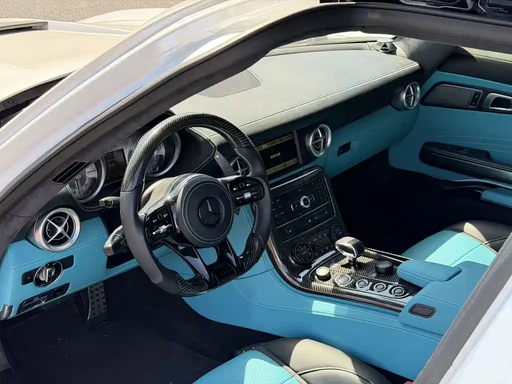 Mercedes-Benz SLS AMG — миниатюра 14