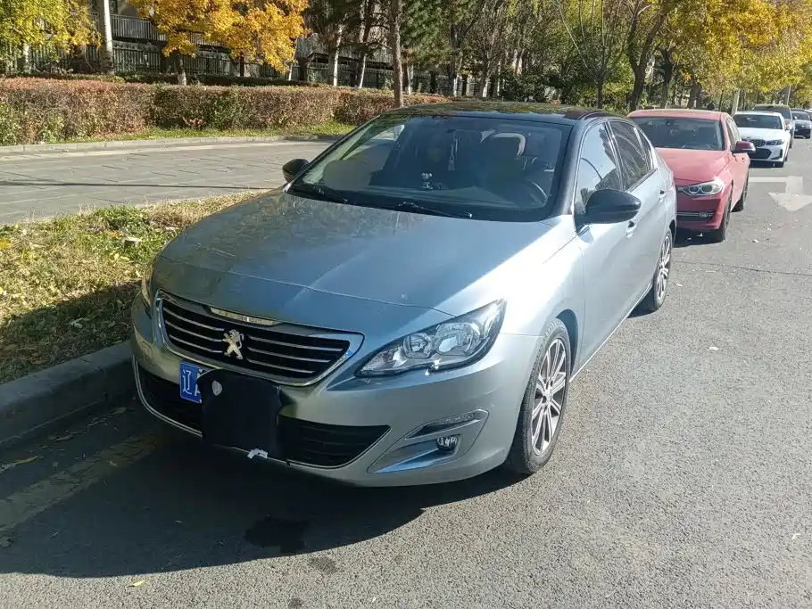 Peugeot 408