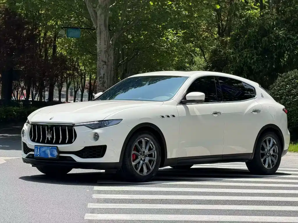 Купить Maserati Levante