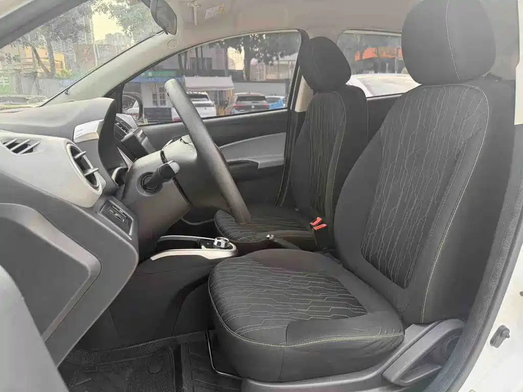 Changan Benben E-Star — миниатюра 4