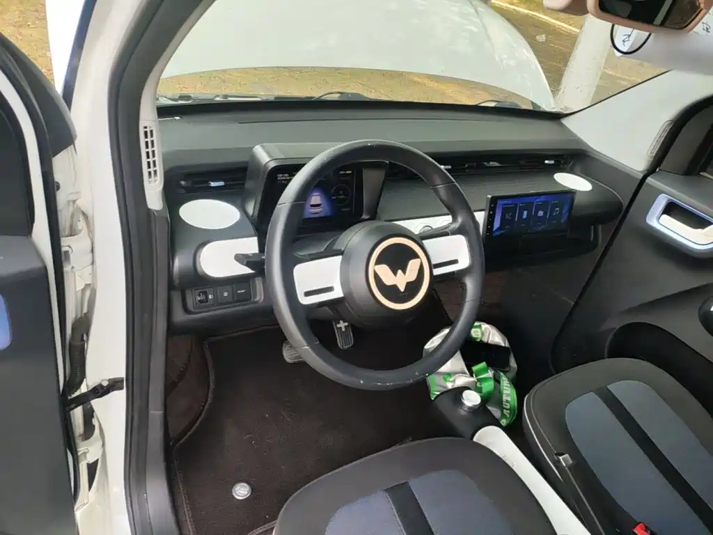 Wuling MINIEV — миниатюра 11