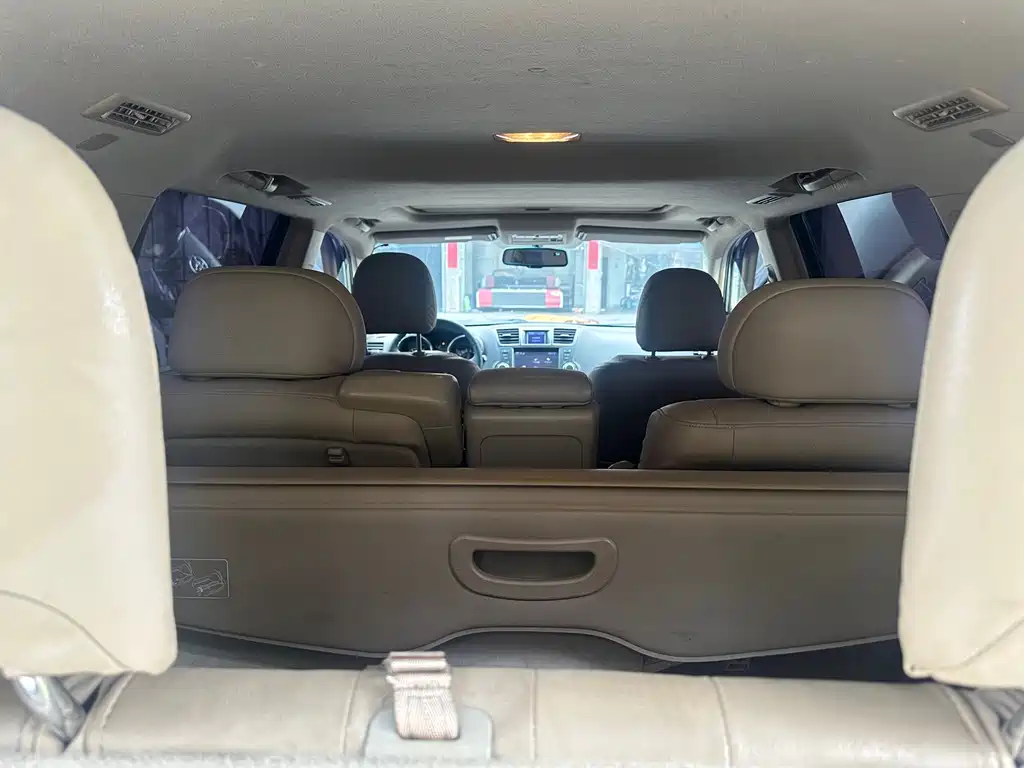 Toyota Highlander — миниатюра 7