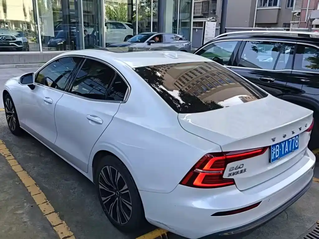 Volvo S60 — миниатюра 4