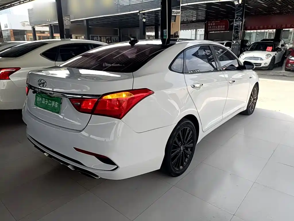 Hyundai Mistra — миниатюра 7