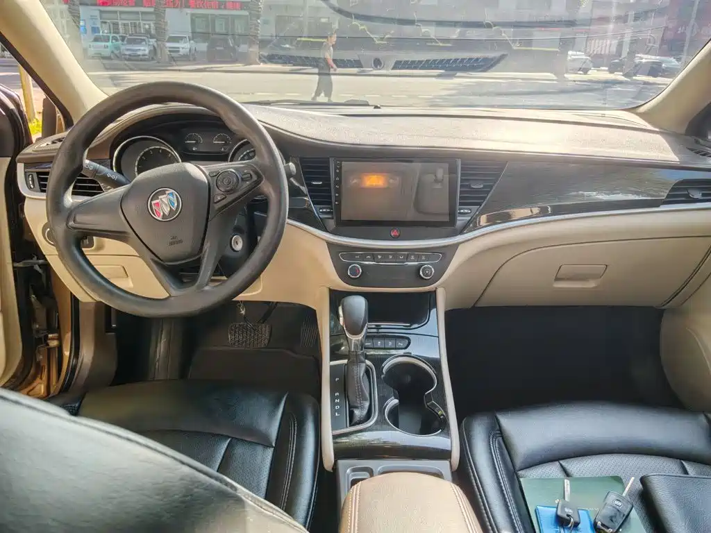 Buick Verano — миниатюра 10